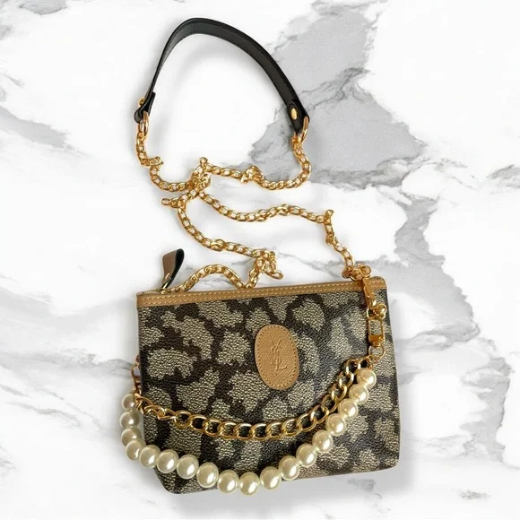 YSL Elegant animal print pouch on chain - Picture 9 of 11